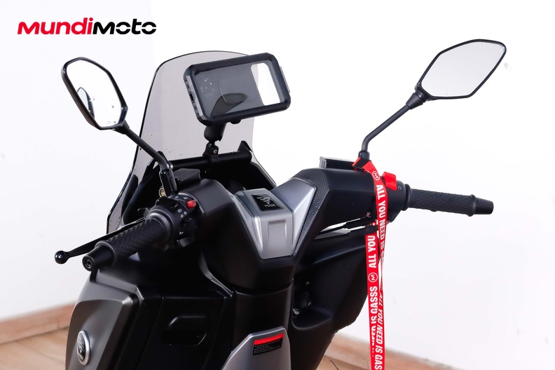 Motorbike image 10