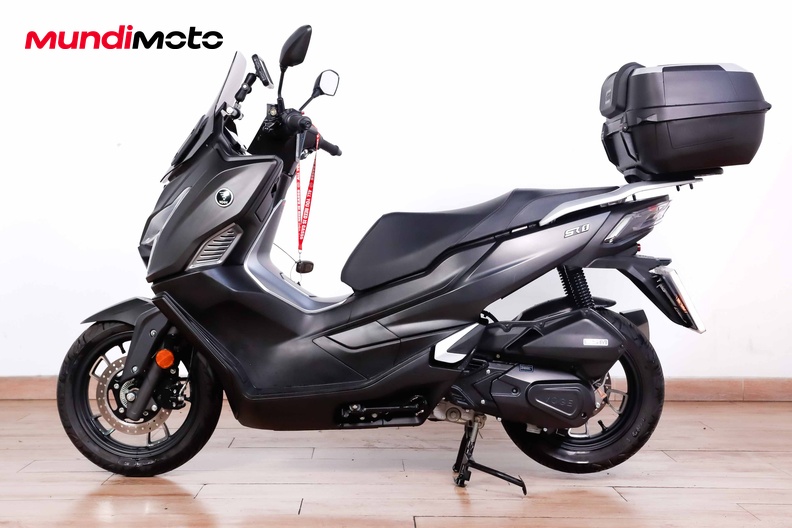 Motorbike image 5