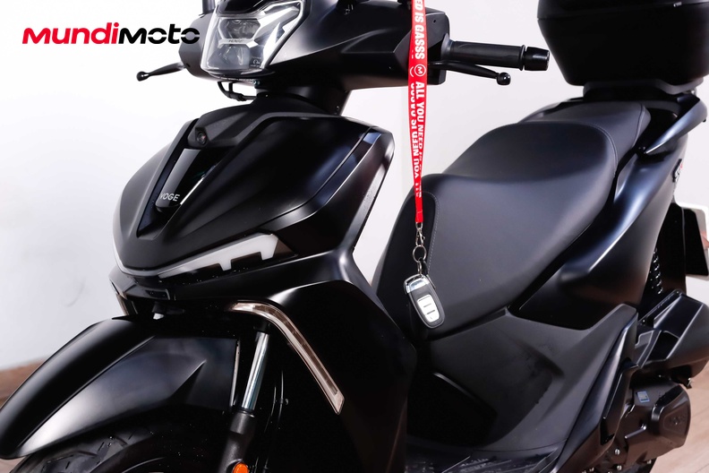 Motorbike image 8
