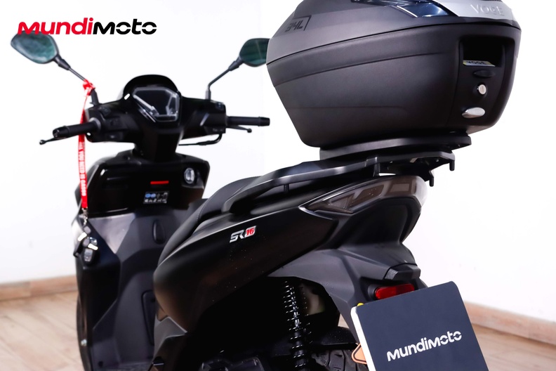 Motorbike image 9