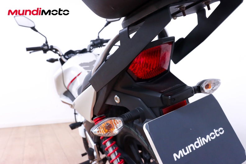 Motorbike image 9