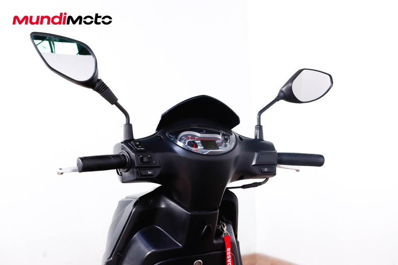 Motorbike image 10