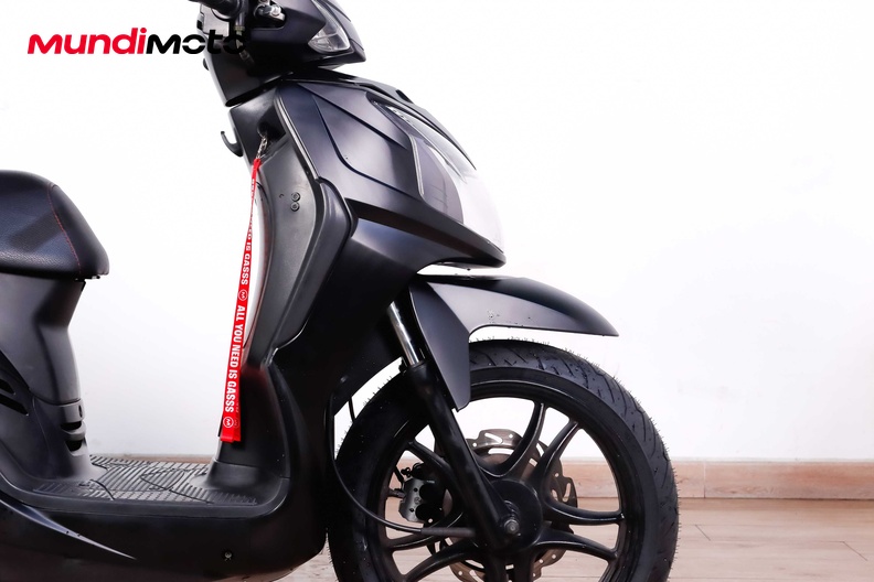 Motorbike image 12