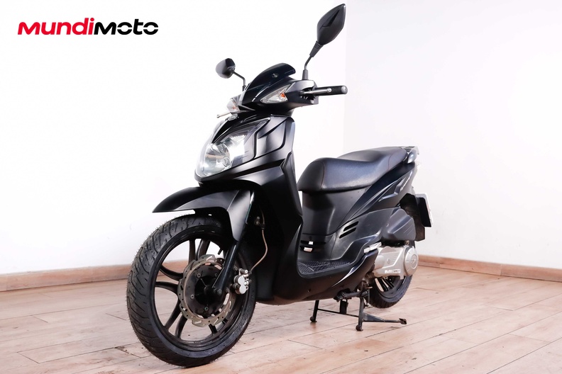 Motorbike image 7