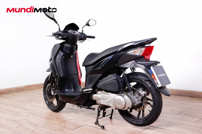 Motorbike image 6