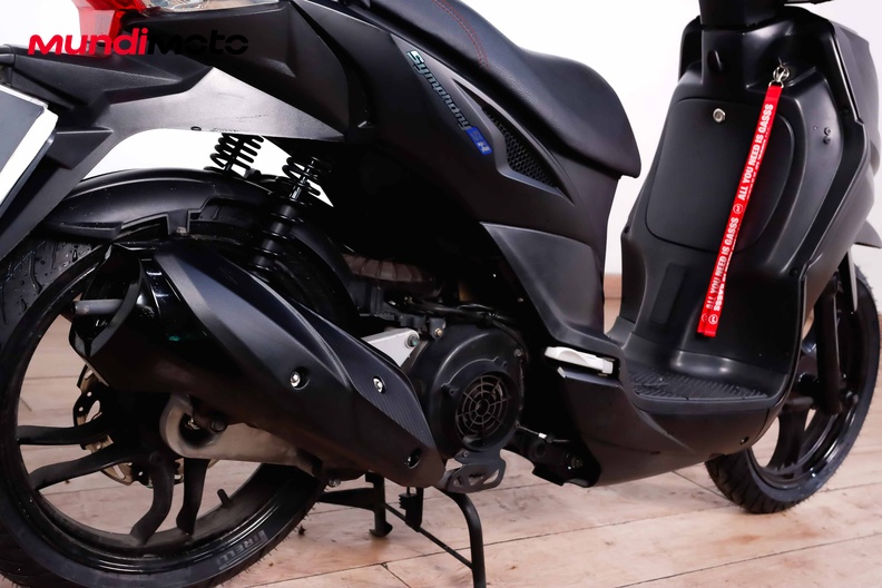 Motorbike image 3