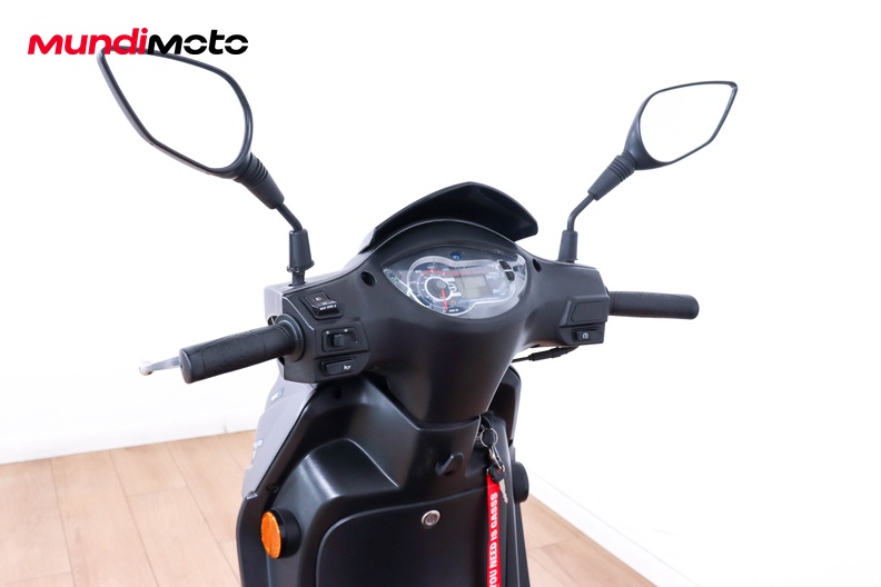 Motorbike image 10