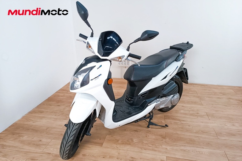 Motorbike image 6