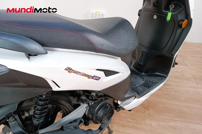Motorbike image 3