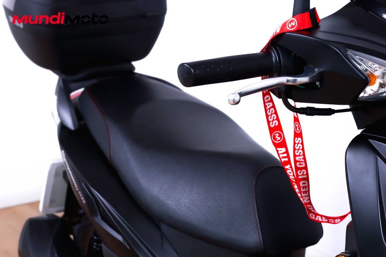 Motorbike image 13