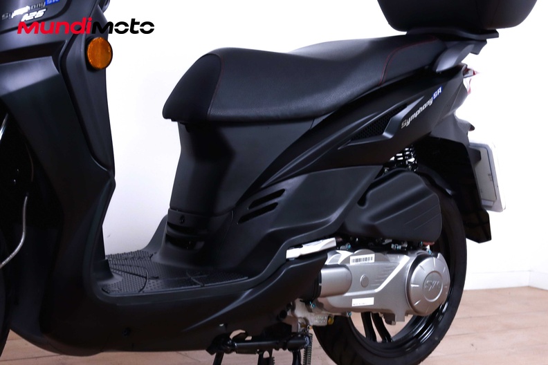 Motorbike image 8