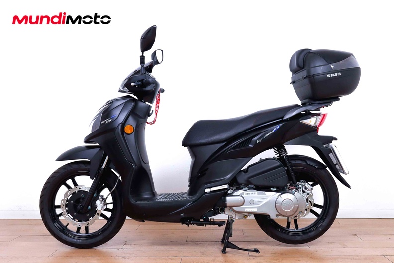 Motorbike image 5