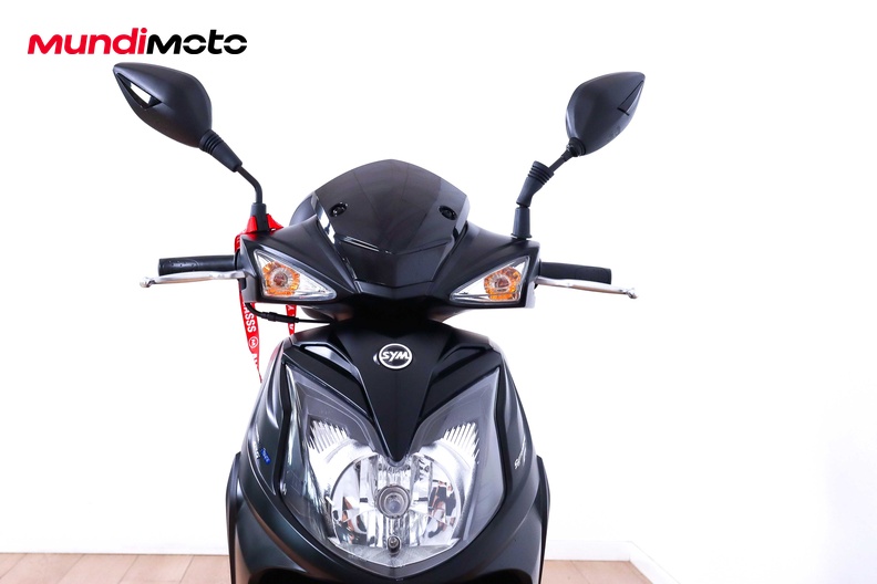 Motorbike image 4