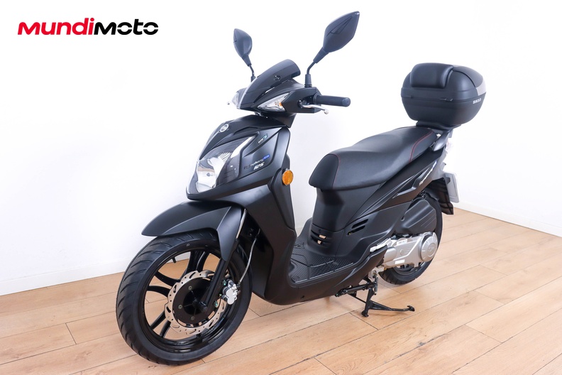 Motorbike image 7