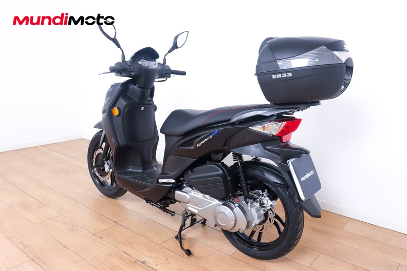 Motorbike image 6