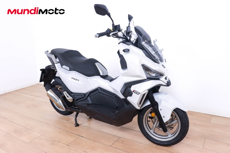 Motorbike image 1