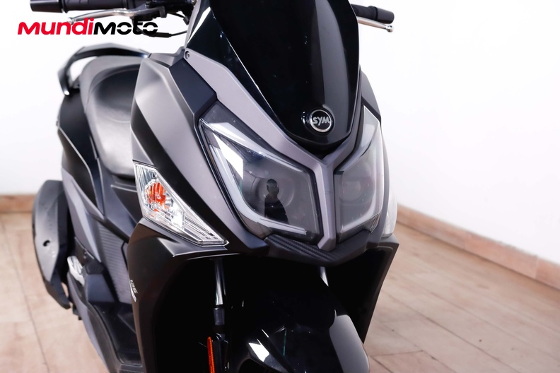 Motorbike image 4