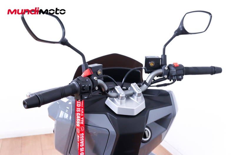 Motorbike image 10