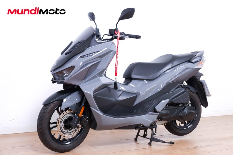 Motorbike image 7