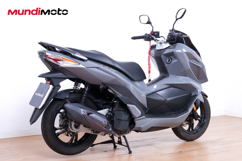 Motorbike image 2