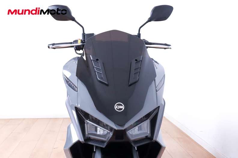 Motorbike image 4