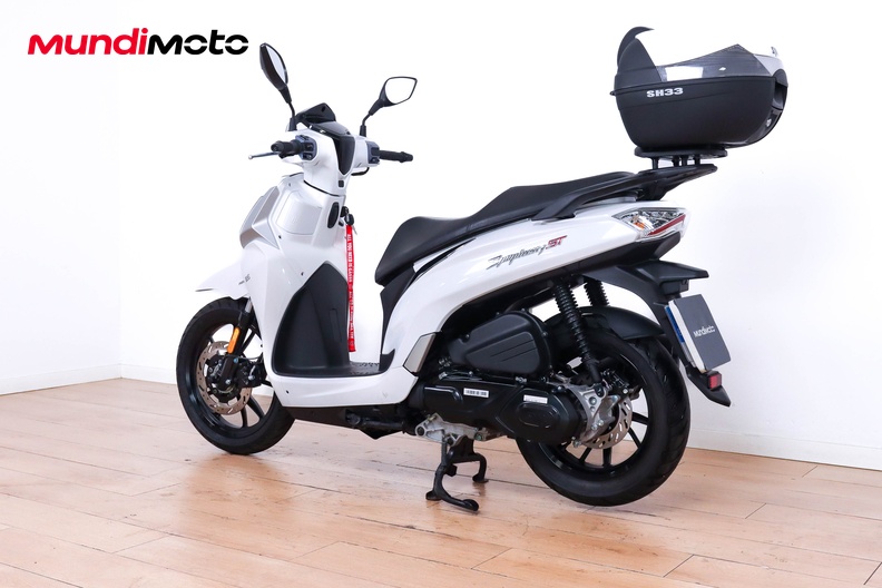 Motorbike image 6