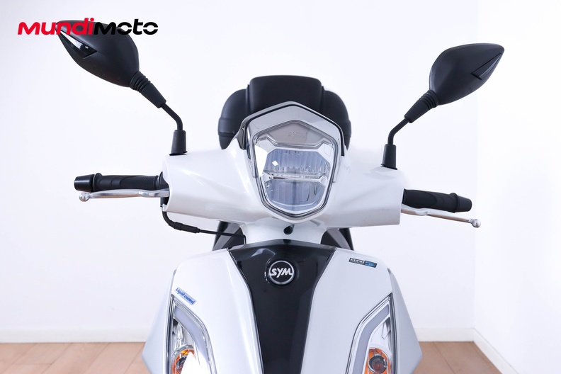 Motorbike image 4