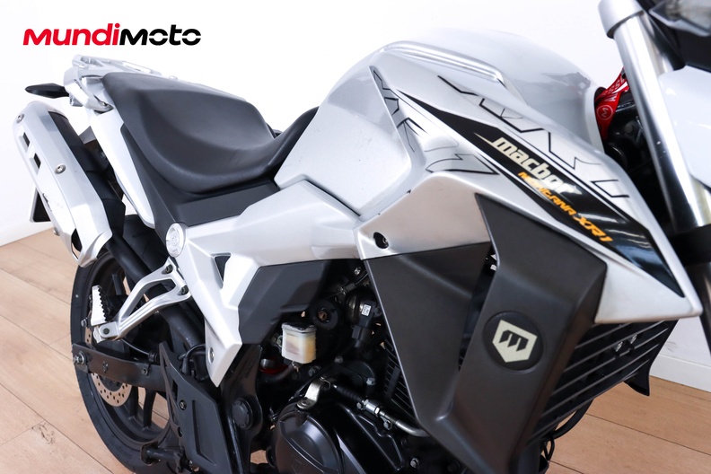 Motorbike image 12