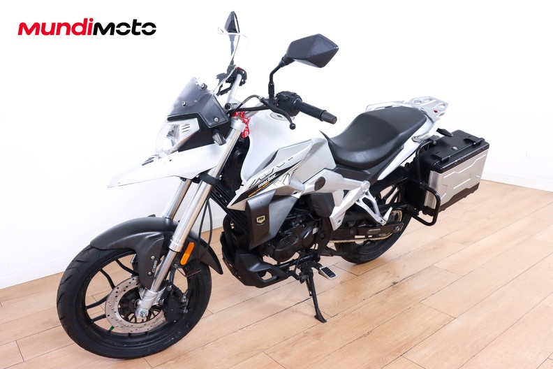 Motorbike image 7