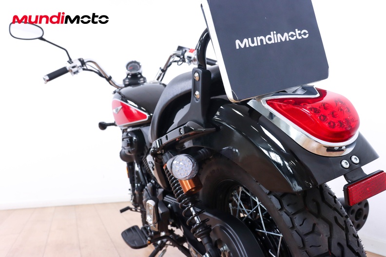 Motorbike image 9