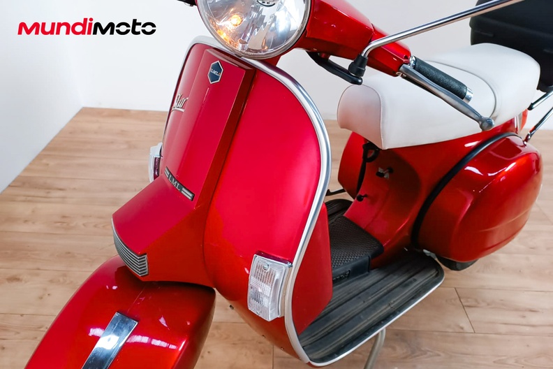 Motorbike image 9