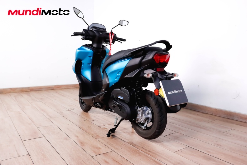Motorbike image 6