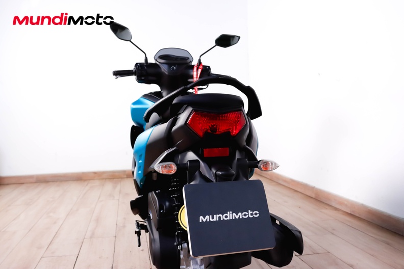 Motorbike image 9