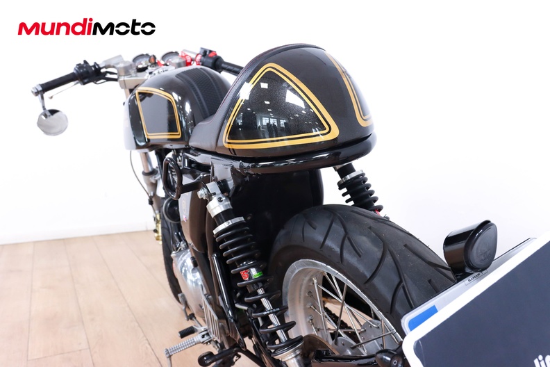 Motorbike image 9