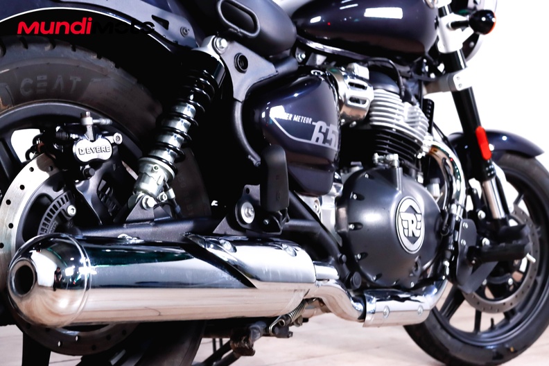Motorbike image 3