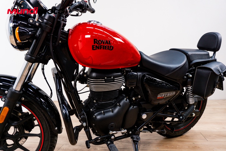 Motorbike image 9