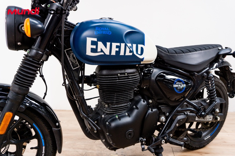 Motorbike image 9