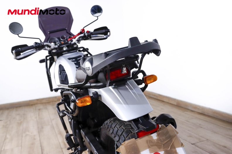 Motorbike image 9