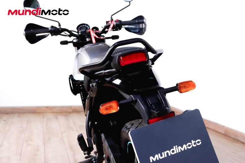 Motorbike image 9