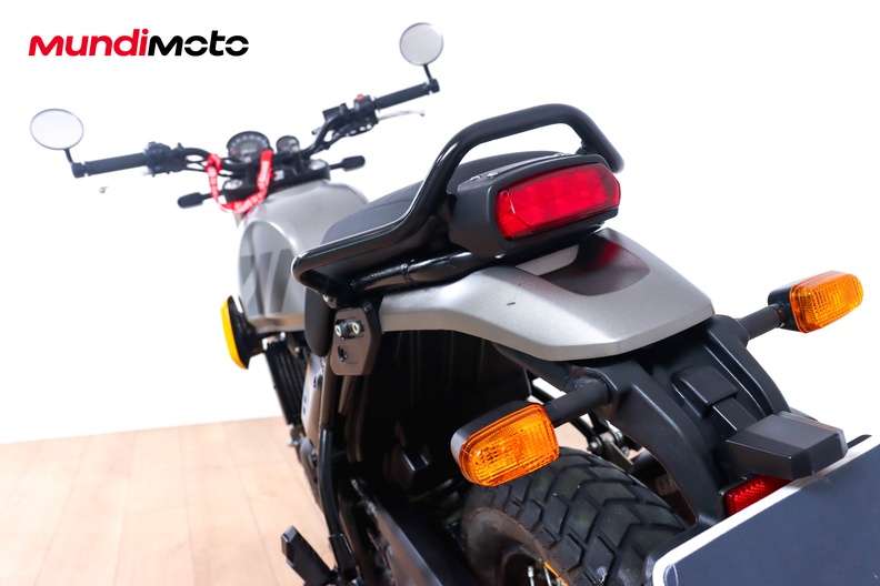 Motorbike image 9