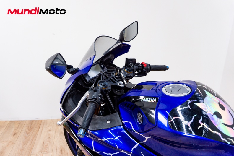 Motorbike image 10