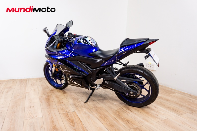 Motorbike image 7