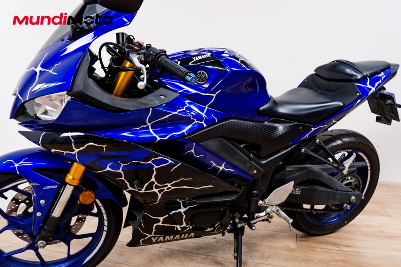 Motorbike image 9