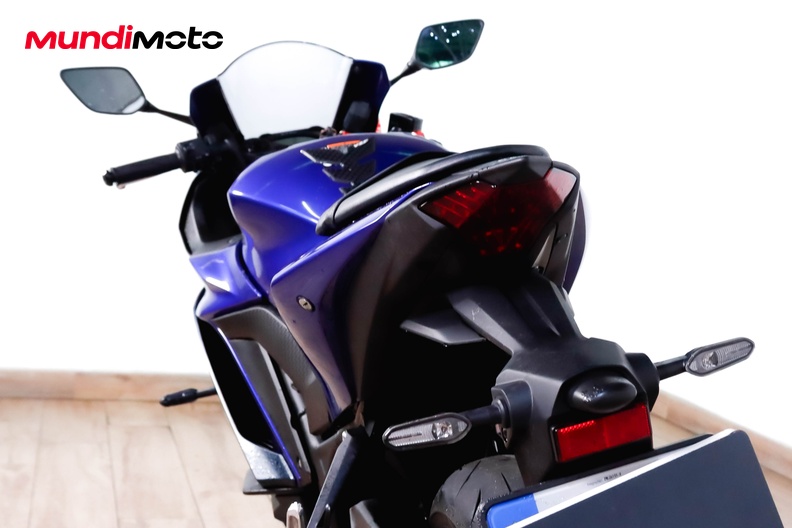 Motorbike image 9