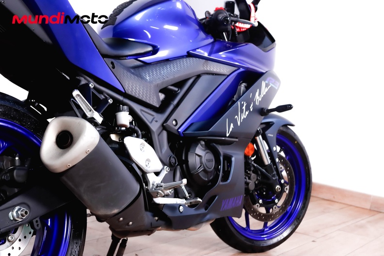 Motorbike image 3