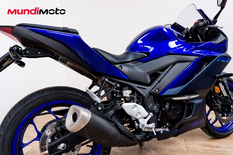 Motorbike image 3
