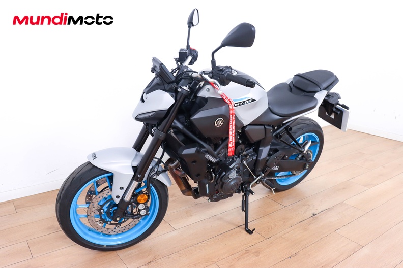 Motorbike image 7