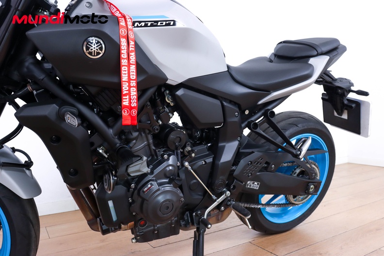 Motorbike image 8