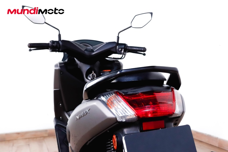 Motorbike image 9