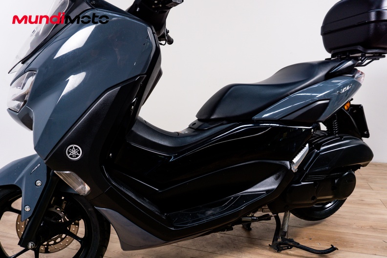Motorbike image 9
